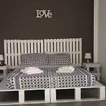 Comeacasatua Bed and Breakfast