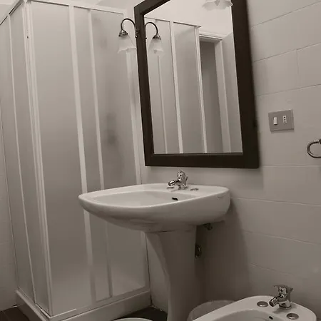 ベッド・アンド・ブレックファスト Comeacasatua 3*