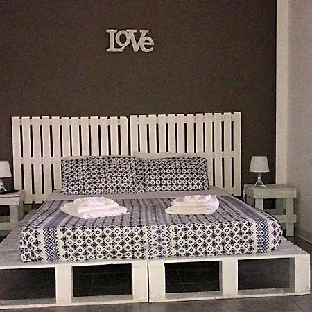 فندق مبيت وإفطار Comeacasatua 3*