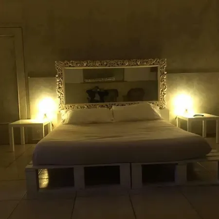 ベッド・アンド・ブレックファスト Comeacasatua