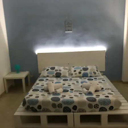 فندق مبيت وإفطار Comeacasatua